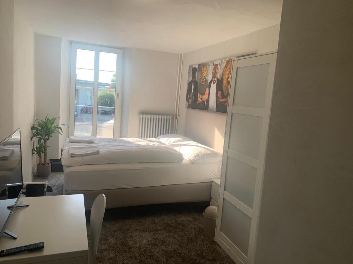 Zur Krummen Eich Basel Exteriör bild
